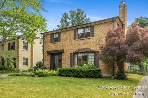 1052 Santa Cruz Drive SE, Grand Rapids, MI 49506