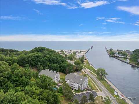 810 S S Harbor Dr. Drive, Grand Haven, MI 49417