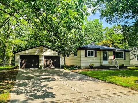 4164 Madison Avenue SE, Grand Rapids, MI 49548
