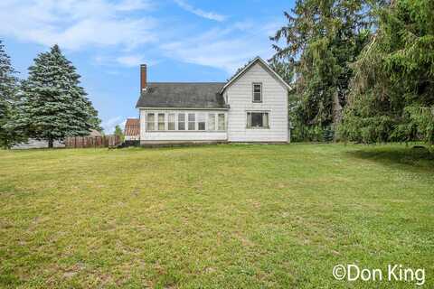 1385 W Cutler Road, Edmore, MI 48829