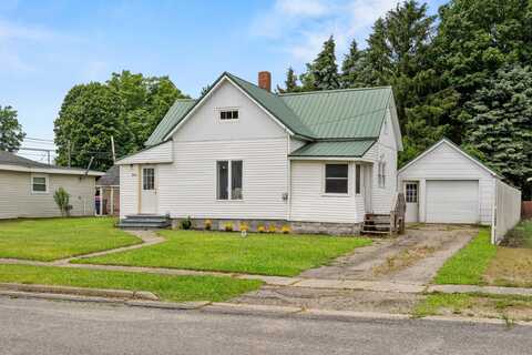 2029 Ridge Street, McBride, MI 48852