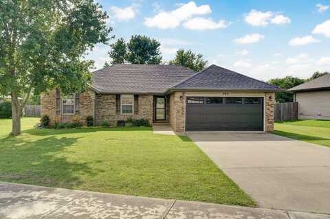 795 S Saratoga Street, Willard, MO 65781