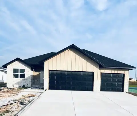 917 S Deerfield Court, Nixa, MO 65714