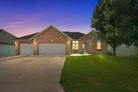 628 N Alexandria Street, Nixa, MO 65714