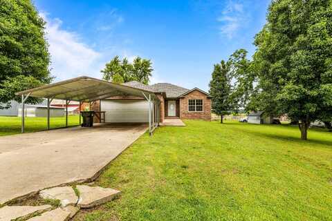 107 W Summit Street, Aurora, MO 65605