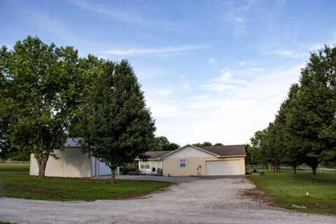 4866 S 155th Road, Bolivar, MO 65613