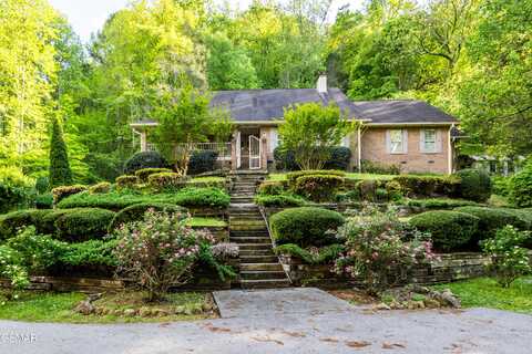 3012 Roaring Creek Way, Sevierville, TN 37862