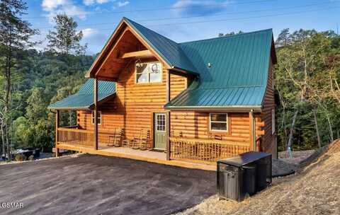 848 String Run Way, Pigeon Forge, TN 37863
