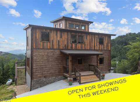 413 Red Hawk Way, Gatlinburg, TN 37738