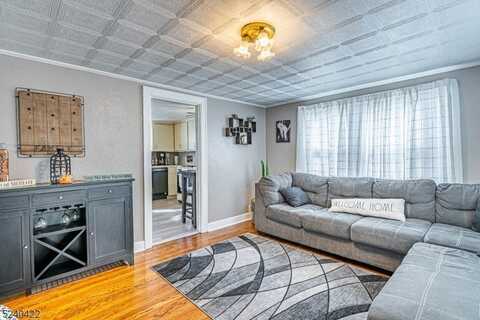 315 Green St, Boonton, NJ 07005