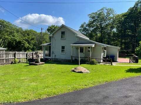 196 Rockport Rd, Mansfield, NJ 07865