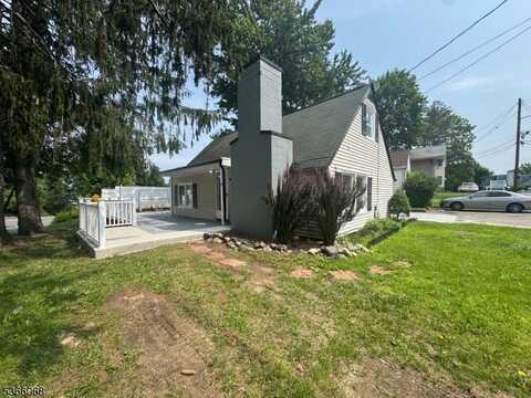 25 Stanhope Rd, Sparta, NJ 07871