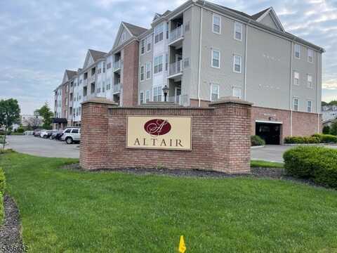 132 Cory Ln, Elmwood Park, NJ 07407