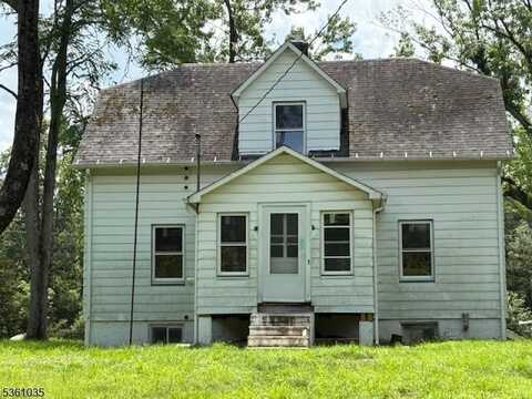 12 Kline Blvd, Readington, NJ 08889