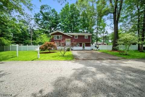54 Pine Ln, West Milford, NJ 07480