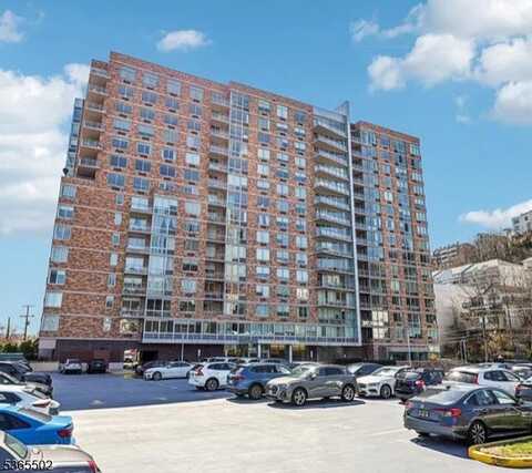 1611 Hudson Park, Edgewater, NJ 07020