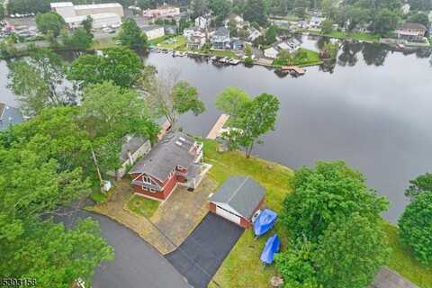 7 Winona Trl, Jefferson Twp., NJ 07849
