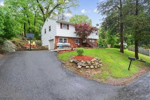 8 Hillside Terrace, Kearny, NJ 07821