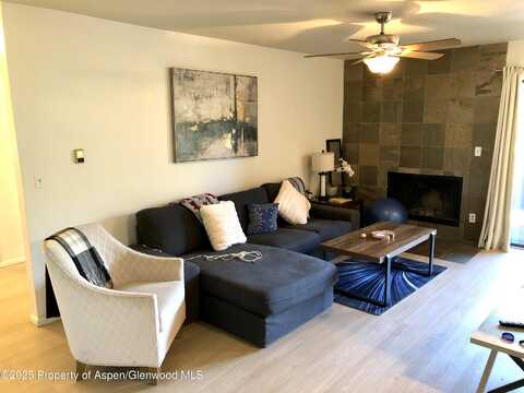 1527 BLAKE Avenue, Glenwood Springs, CO 81601