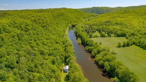 635 Burnside Rd, Hillsboro, WV 24946