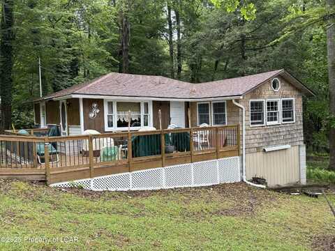 77 High Street, Harveys Lake, PA 18618