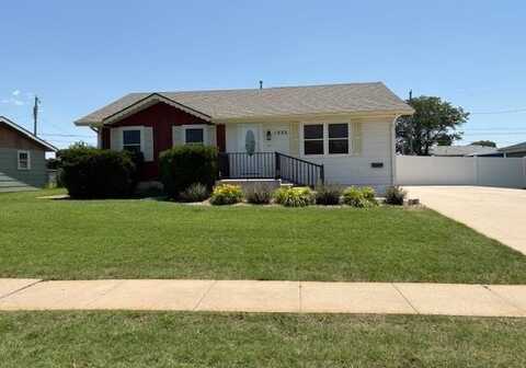 1332 Lawrence Dr, Hays, KS 67601