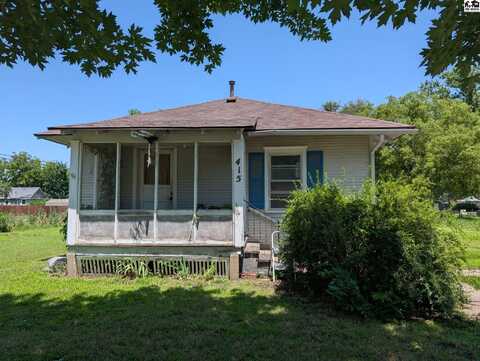 415 E Skancke St, McPherson, KS 67460