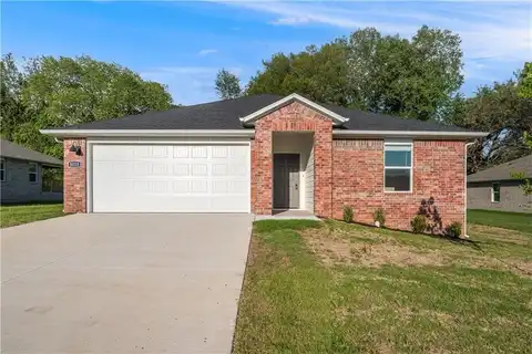 3113 N Bella ST, Siloam Springs, AR 72761