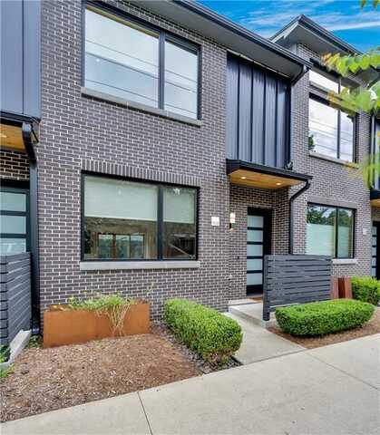 703 SE A ST, Bentonville, AR 72712