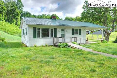 325 Court Street, Jefferson, NC 28640