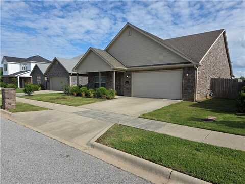 6159 W Limerick WY, Fayetteville, AR 72704