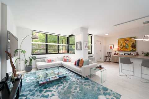 2 CONSTITUTION CT, Hoboken, NJ 07030