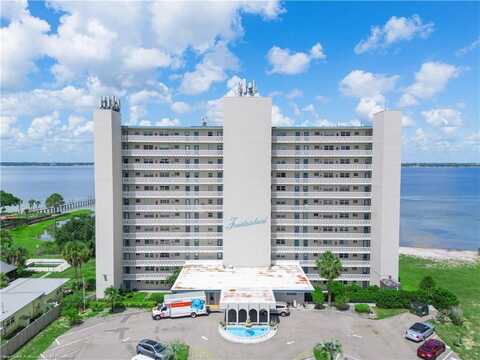 2131 Lakeview Drive, Sebring, FL 33870