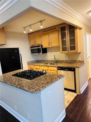 700 E 8th Street, Kansas City, MO 64106