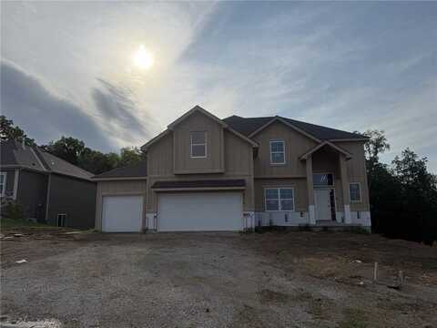 9015 N Colorado Avenue, Kansas City, MO 64156