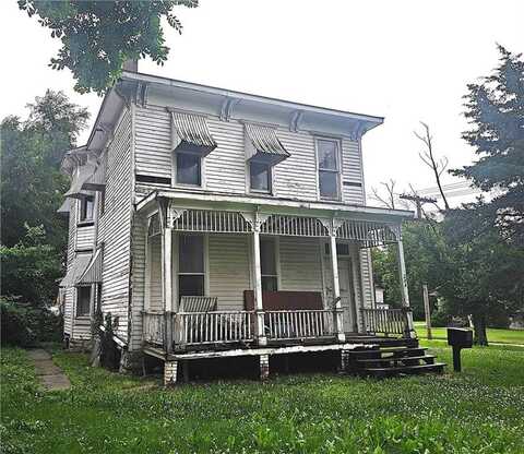 204 S Elm Street, Ottawa, KS 66067