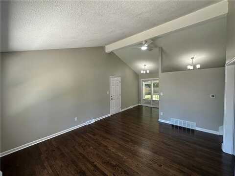 806 Lea Drive, Lees Summit, MO 64081
