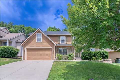 404 Wyndham Drive, Lansing, KS 66043