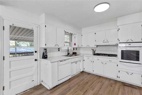 2206 N 73rd Terrace, Kansas City, KS 66109