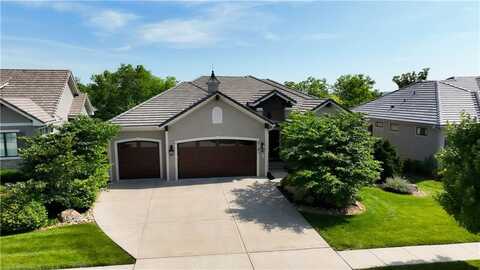 27181 W 100th Terrace, Olathe, KS 66061