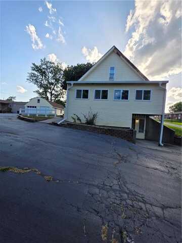 8215 NE Schell Road, Pleasant Valley, MO 64068
