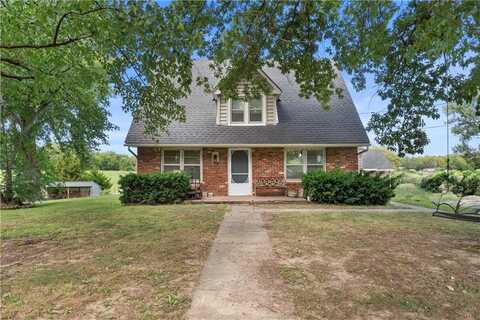 31212 E Webster Road, Grain Valley, MO 64029