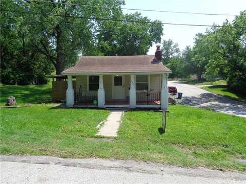11401 E SCARRITT Avenue, Sugar Creek, MO 64054