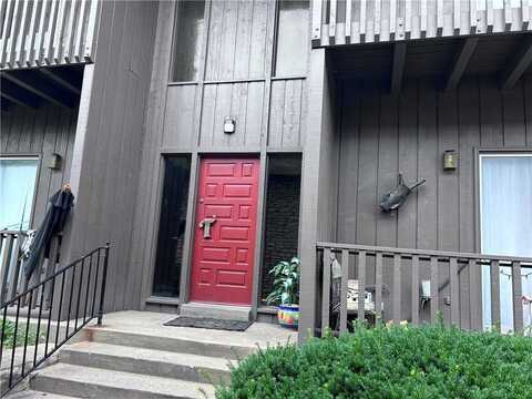 423 W 104th Street, Kansas City, MO 64114