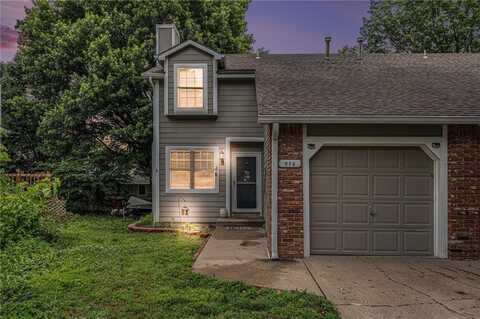 916 Alma Court, Lawrence, KS 66049