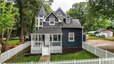 602 N College Street, Richmond, MO 64085
