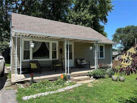 1212 S Harris Avenue, Independence, MO 64052