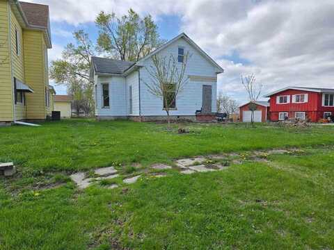 404 W Johnson St, WhatCheer, IA 50268