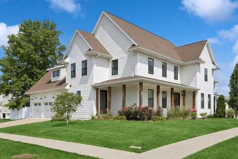 453 Windmill Pl, IowaCity, IA 52245