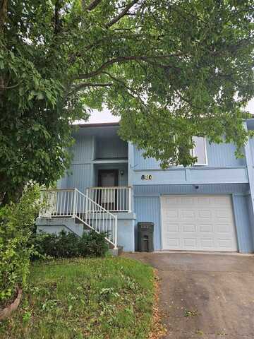 830 Dover St, IowaCity, IA 52245